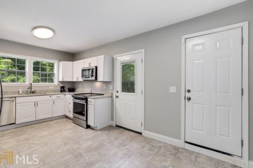 54 Chappell Rd, Atlanta GA  30314-2579 exterior