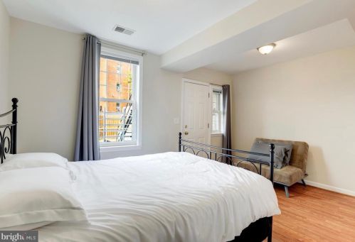 912 19 St, Washington DC 20002-4083 exterior