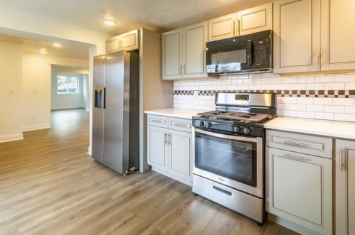 629 Blanton St, Pittsburgh PA  15207-1140 exterior