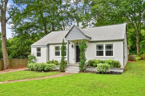 471 Ashburton Ave, Atlanta, GA 30317-3469