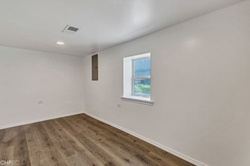 6749 Damen Ave, Chicago IL  60636-3204 exterior