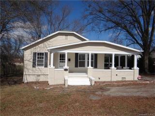 1438 13th Ave, Hickory, NC 28601-2721