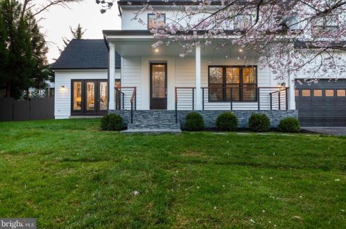 1848 Macarthur Dr, Mc Lean, VA 22101-5340