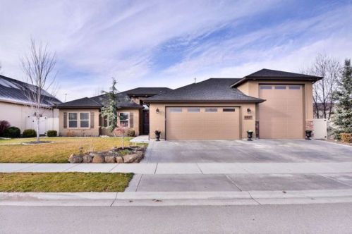 4527 Mendelson Ave, Meridian, ID 83646-4864