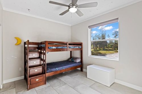 271 12 Ave, Naples FL 34120-3368 exterior