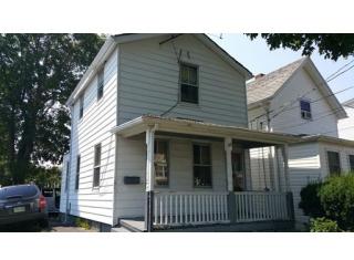 85 Winter St, Taunton, MA 02780-1936