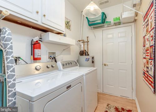 77 Warwick Way, Southampton NJ 08088-1150 exterior