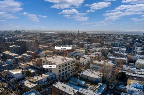 161 St, Union City NJ 07087-5439 exterior