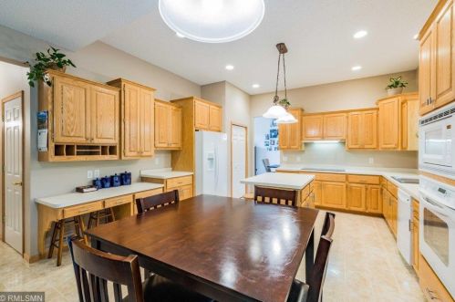 13310 Cedar Ave, Saint Paul MN  55124-8527 exterior