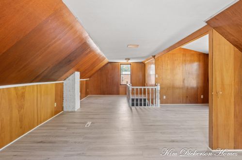 987 Allen Ave, Meskegon MI 49442-3264 exterior