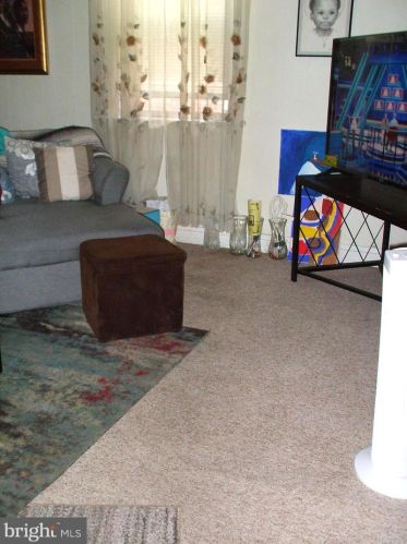 242 Avon Rd, Chester PA 19015-3308 exterior