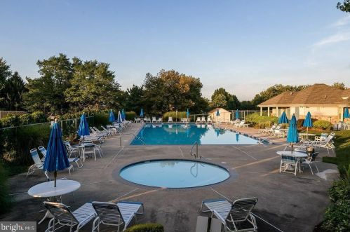 2301 Foxmeadow Cir, Limerick PA 19468-1566 exterior