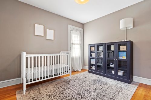 6162 Washington Cir, Milwaukee WI 53213-2472 exterior