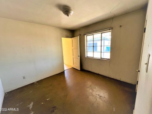 3322 17 Dr, Phoenix AZ 85045-1793 exterior