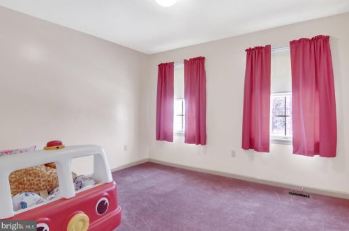 7141 Un Deposit Rd, Hummelstown PA 17036-9213 exterior