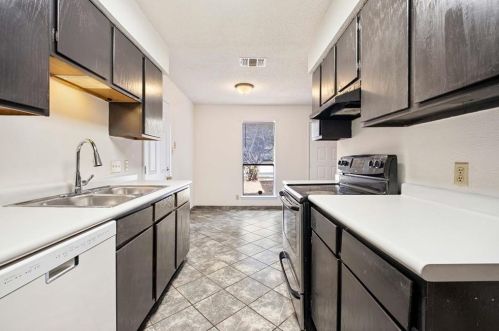 903 Fieldwood Dr, Austin TX 78758-5705 exterior