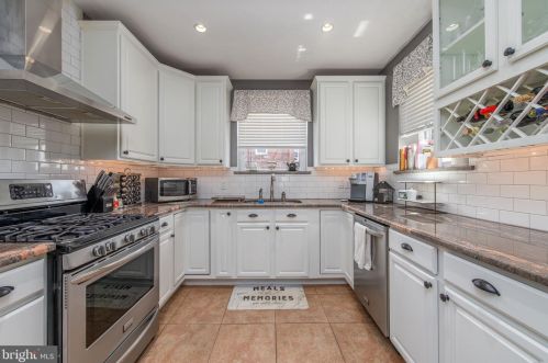 2947 Juniper St, Philadelphia PA 19148-4950 exterior