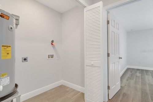 2520 Chestnut St, Tampa FL 33607-3305 exterior