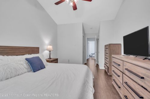 80 Poplar Pl, East Freehold NJ 07728-4173 exterior