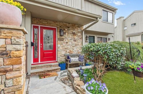 1239 Druid Knoll Dr, Atlanta GA  30319-4109 exterior