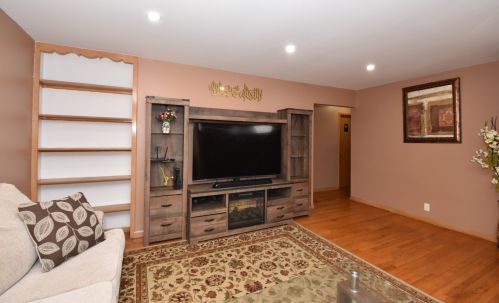 3777 69th St, Milwaukee WI  53220-1812 exterior