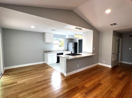 10421 Doc Holliday Trl, Austin TX  78753-3743 exterior