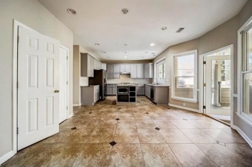 4350 Canterbury Walk Dr, Duluth GA 30097-8160 exterior