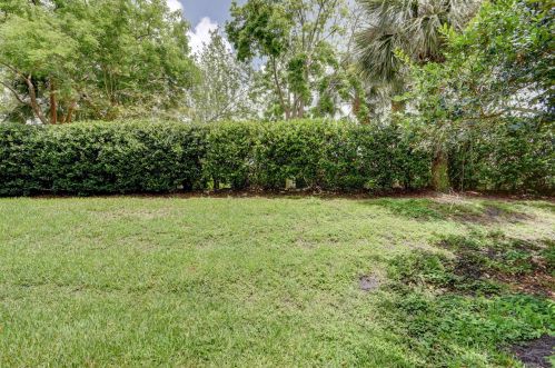 7355 Briella Dr, Boynton Beach FL 33437-3767 exterior