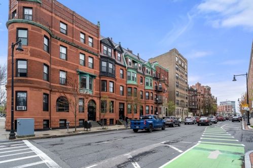 591 Beacon St, Boston MA  02215 exterior