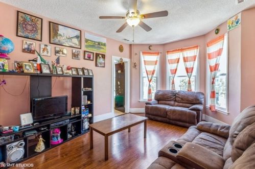 1622 Western Ave, Chicago IL  60647-5322 exterior