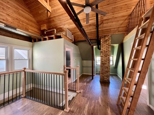 2834 Prospect Ave, Milwaukee WI  53211-3770 exterior