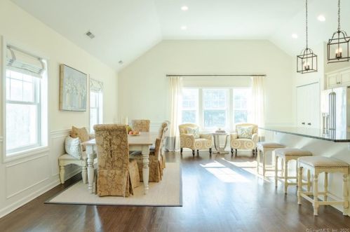 311 Wilton Rd, Ridgefield CT 06877-5723 exterior