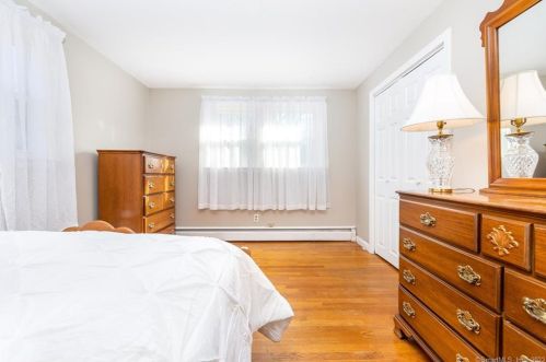 15 Lexton Dr, Farmington CT 06032-2412 exterior