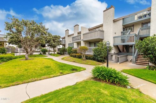 3134 Sunset Ln, Oxnard, CA 93035-3946