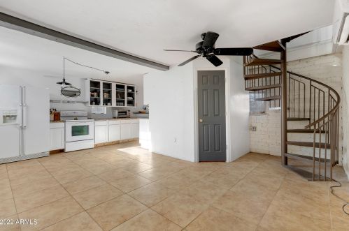 2515 10 St, Phoenix AZ 85020-5821 exterior