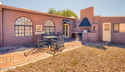 2021 6 St, Tucson AZ 85716-4822 exterior