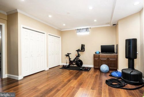 17 Fieldcrest Dr, Columbus NJ  08022-1959 exterior