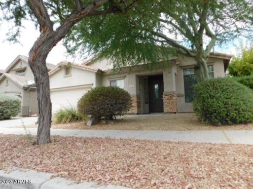 2410 Apache Rain Rd, Phoenix AZ  85085-6042 exterior