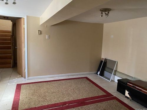 2401 Buck St, Bronx NY 10461-2901 exterior