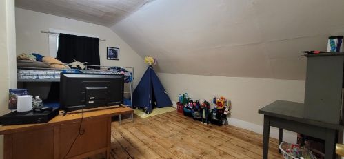 15 Pierce St, Concord NH 03301-3663 exterior