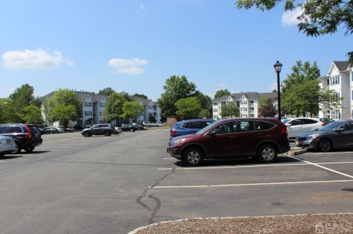 1113 Waterford Dr, Edison NJ  08817-1924 exterior