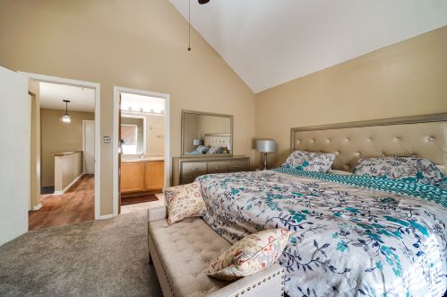 7219 Vincennes Ave, Chicago IL  60621-3517 exterior