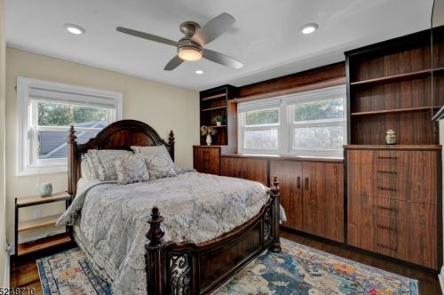 36 Aspen Rd, Town Center NJ 07052-1201 exterior