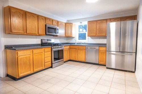 3919 Tulip St, Bull Valley IL 60014-2329 exterior