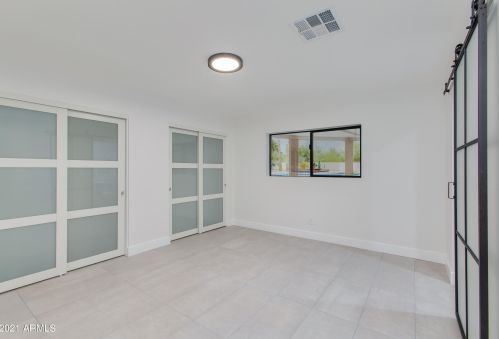 9919 47th Pl, Phoenix AZ  85028-4242 exterior