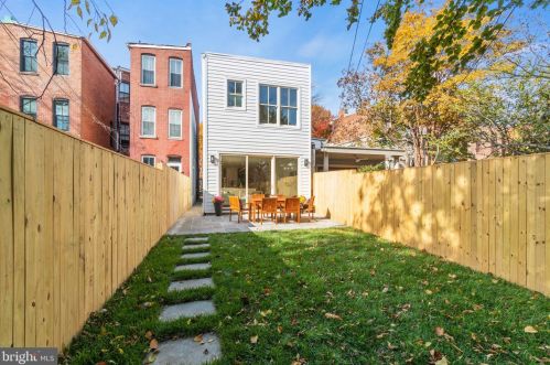 17 9th St, Washington DC  20003-1333 exterior