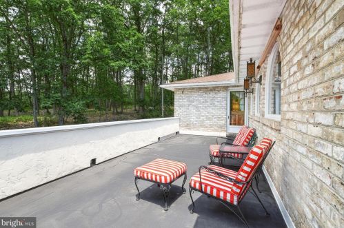 799 Laurel Wood Ln, Hanover PA 17331-6868 exterior