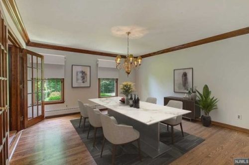 36 Saddle River Rd, Upper Saddle River NJ  07458-3205 exterior