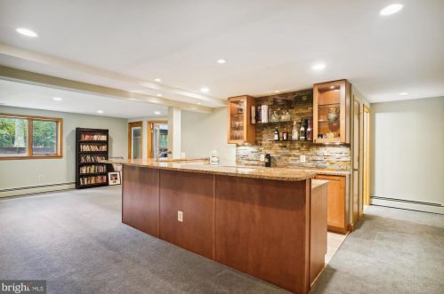 13110 Cleveland Dr, Rockville MD 20850-3723 exterior