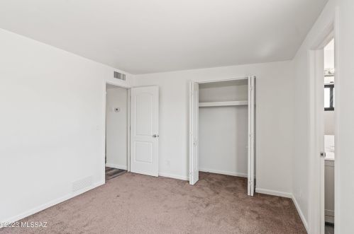 219 Calle Francita, Tucson AZ  85706-4072 exterior